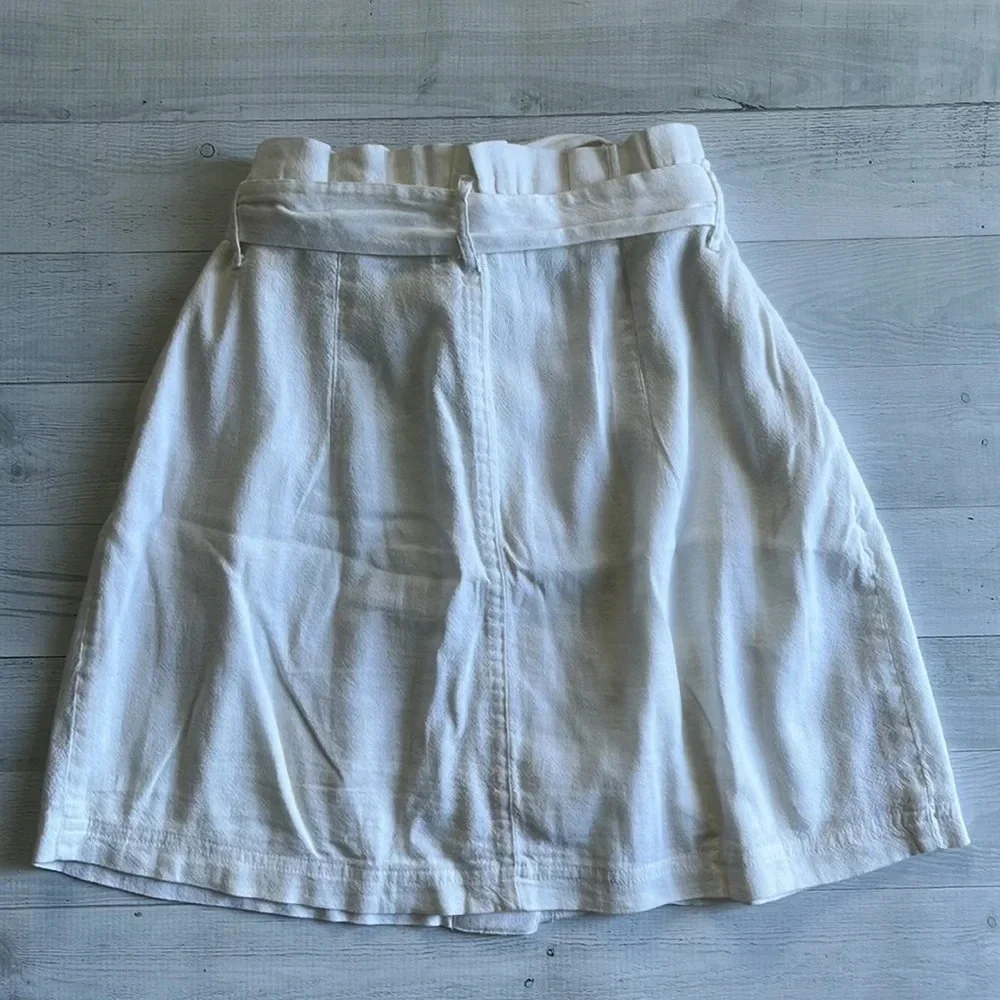 Hollister Ivory Ultra High Rise Belted Buttown Down Skirt Size S